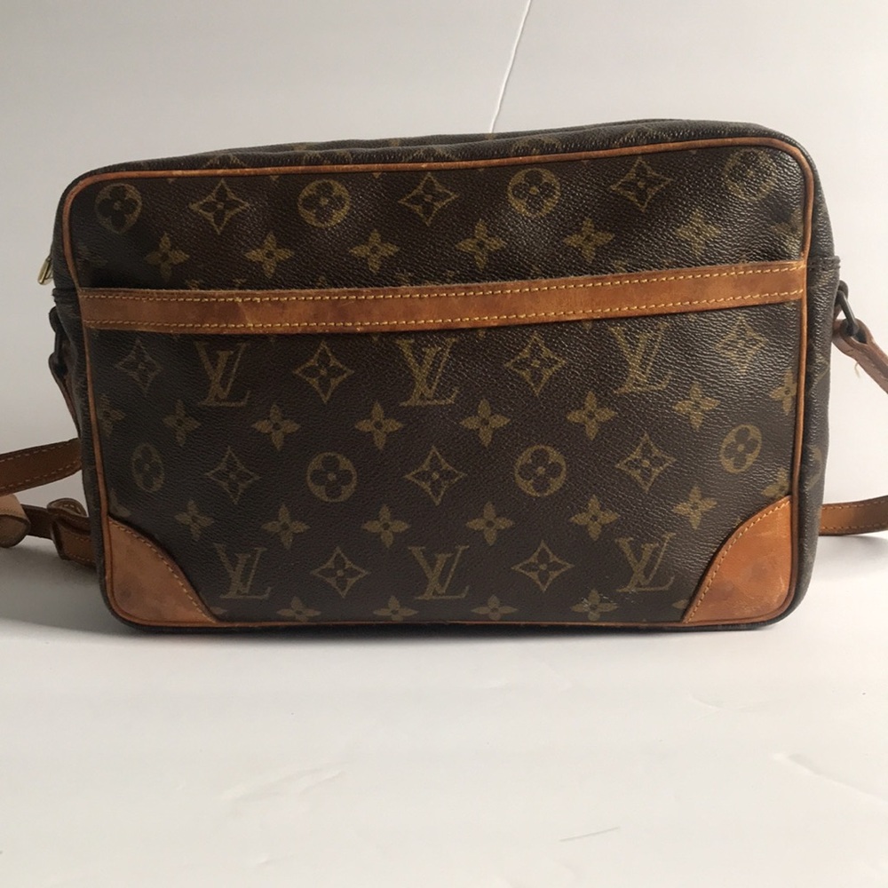 🖤 Pre-Loved Vintage Louis Vuitton Monogram Shoulder Bag – Timeless Classic 🖤 - Picture 14 of 16